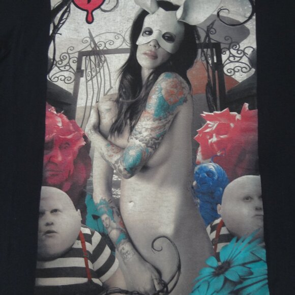 T*TS TWO IN THE SHIRT ALICE WHITE RABBIT MASK WOMAN BLACK MEDIUM T-SHIRT L199 - Picture 2 of 4